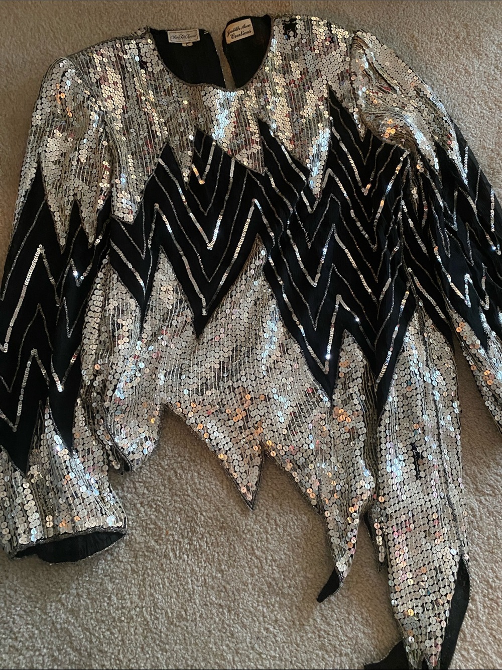 Saks FIfth Avenue Judith ann silk sequin asymmetrical top vintage - Picture 10 of 10